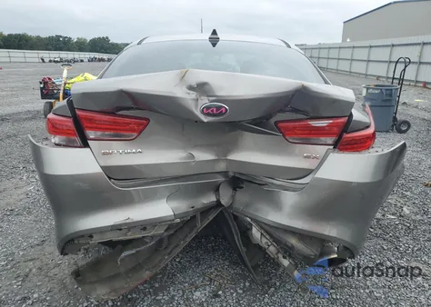 2016 Kia Optima Ex z USA, uszkodzony, nr VIN 5XXGU4L39GG055099